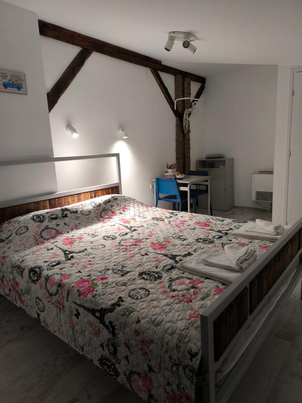 Apartment By The River Ni Extérieur photo