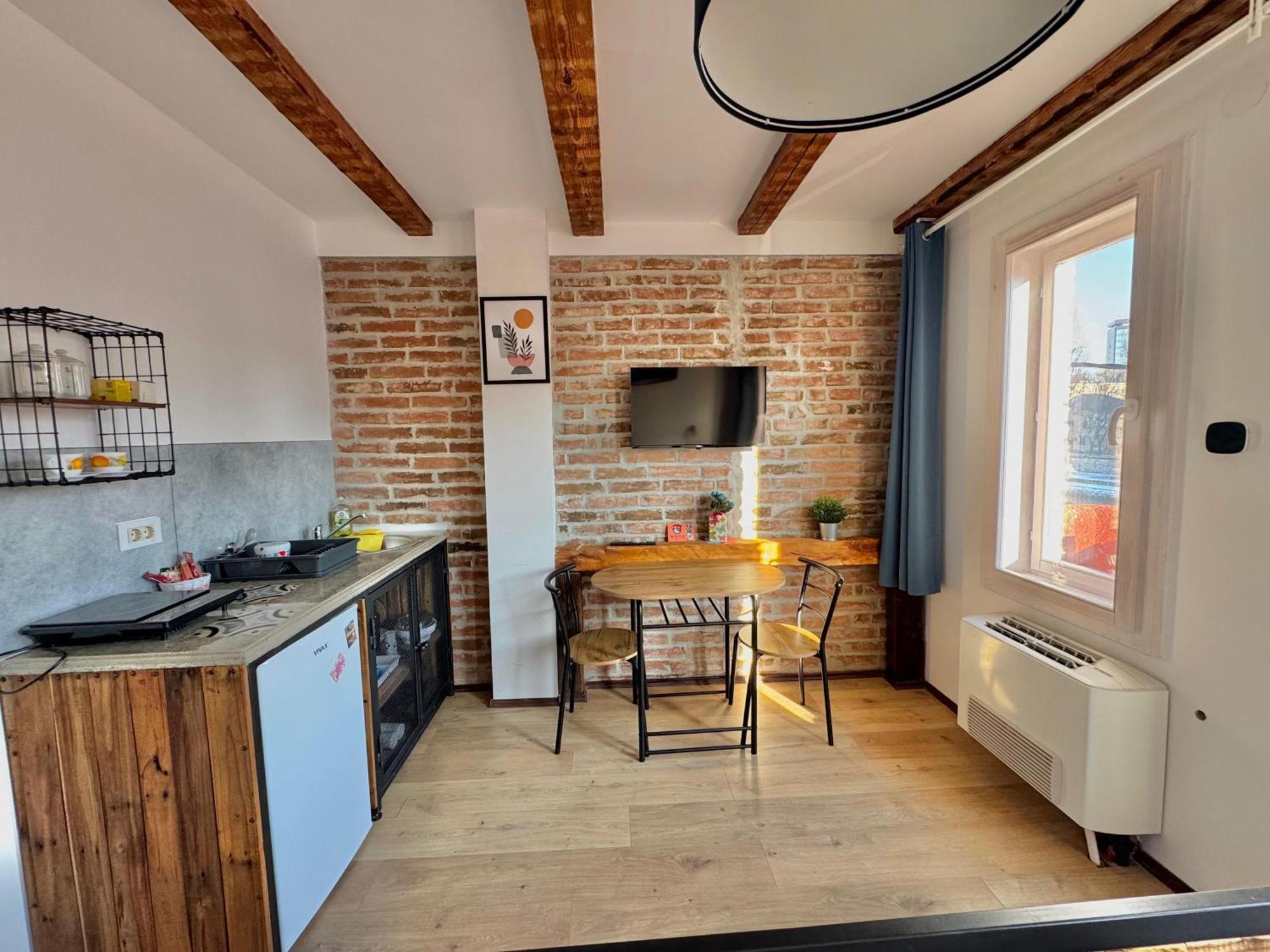 Apartment By The River Ni Extérieur photo