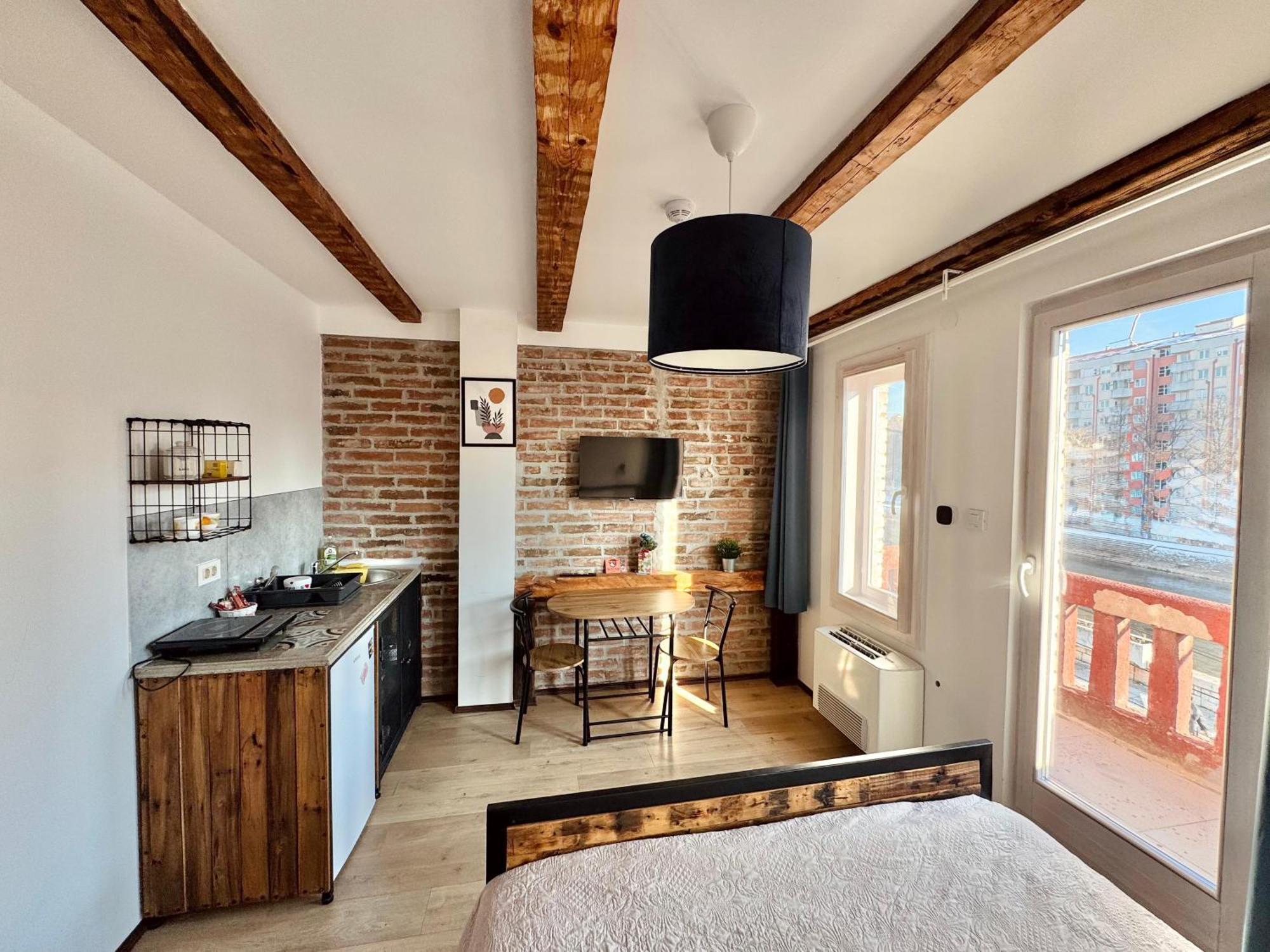 Apartment By The River Ni Extérieur photo